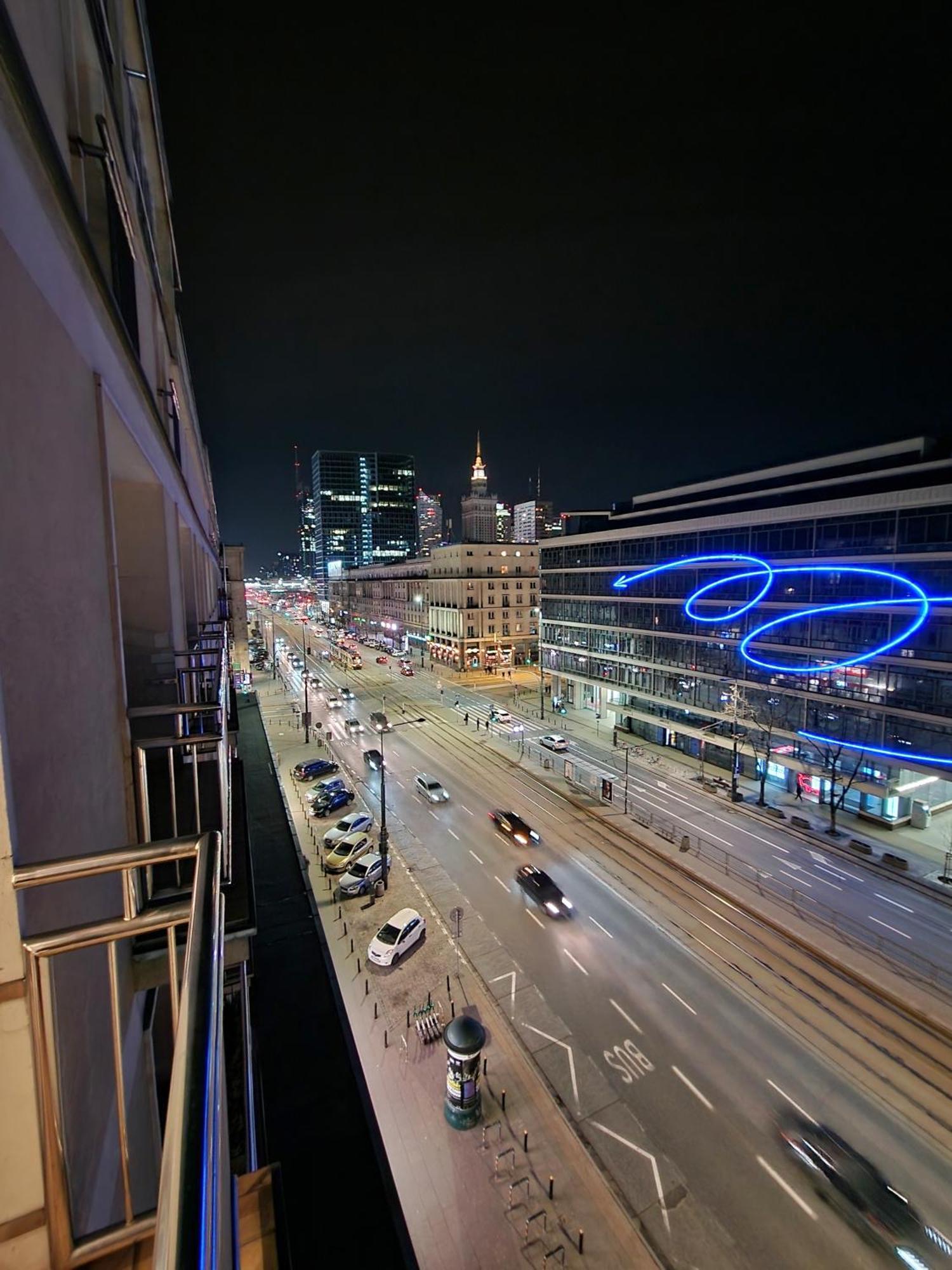 Central Hollidays Apartments Варшава Экстерьер фото